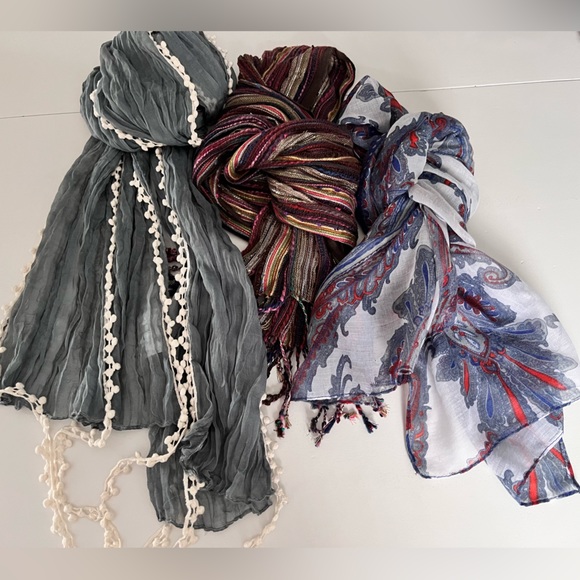 SCARF BUNDLE (3) - Picture 2 of 5